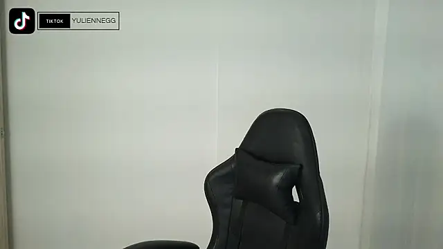 Yulienneg online show from 11, 9, 2025