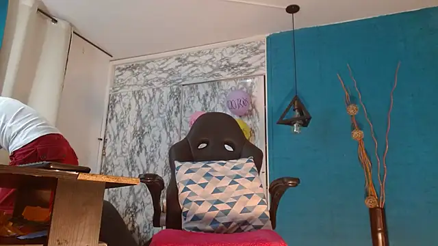 hanna mooreee online show from 10, 4, 2026