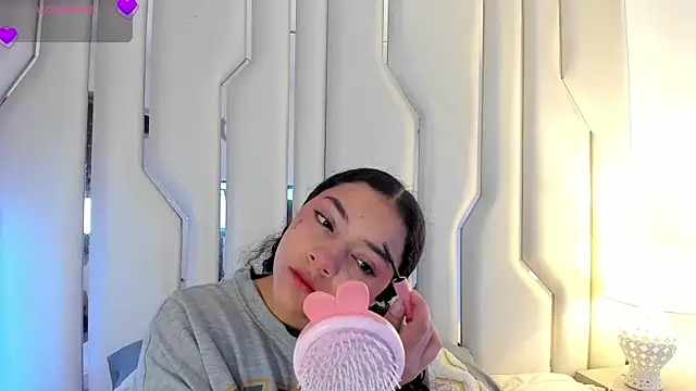 Snapshot of Angellit_Afrodita_ chatting on 12, 5, 2026 Angellit Afrodita online show from 12, 5, 2026