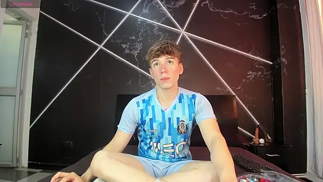 TaylerWhite online show from 27, 11, 2025