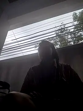 marly charm  online show from 16, 11, 2025