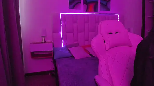 MilkWhore1 online show from 6, 4, 2026