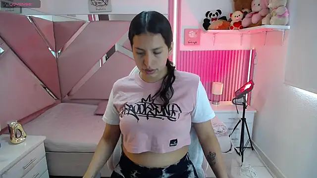 Mia garcia28 online show from 9, 3, 2026