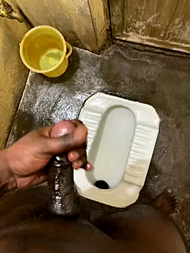 Snapshot of mrsaihotguy chatting on 15, 12, 2025 mrsaihotguy online show from 15, 12, 2025