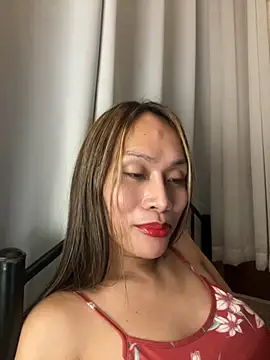 RomanticPearlTS online show from 5, 2, 2026