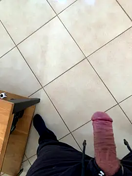 Snapshot of Chriscoki chatting on 31, 10, 2025 Chriscoki online show from 31, 10, 2025