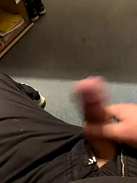 Snapshot of Chriscoki chatting on 1, 11, 2025 Chriscoki online show from 1, 11, 2025