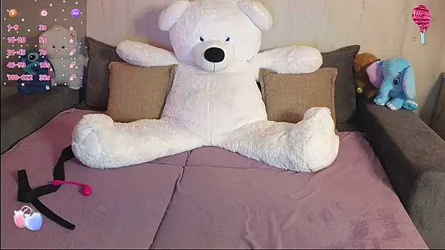 Rosaline lov online show from 9, 10, 2025