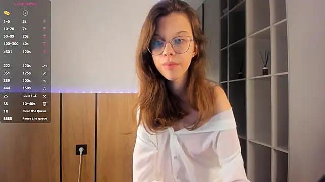 Snapshot of Xonalenei chatting on 24, 9, 2025 Xonalenei online show from 24, 9, 2025