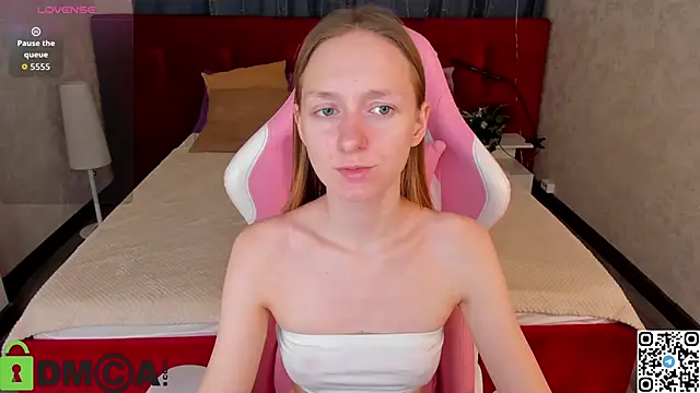 Mia E1fie online show from 22, 11, 2025