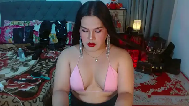 Snapshot of LustfullVelindaks chatting on 6, 11, 2025 LustfullVelindaks online show from 6, 11, 2025