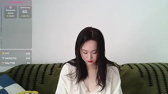 Snapshot of Belinda66 chatting on 24, 10, 2025 Belinda66 online show from 24, 10, 2025