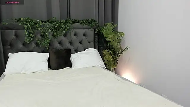 Snapshot of cute_luucy chatting on 25, 11, 2025 cute luucy online show from 25, 11, 2025