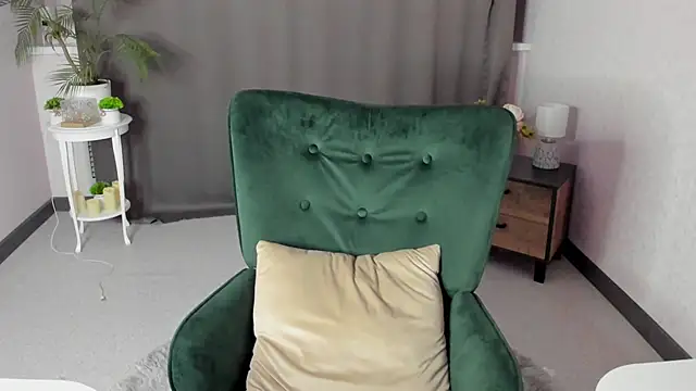 Snapshot of cute_luucy chatting on 19, 1, 2026 cute luucy online show from 19, 1, 2026