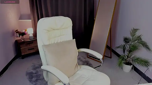 Snapshot of cute_luucy chatting on 26, 2, 2026 cute luucy online show from 26, 2, 2026