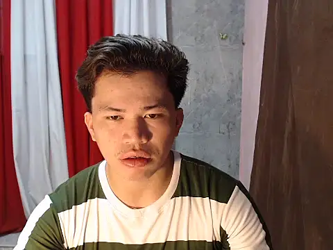 Mackycums online show from 6, 8, 2026
