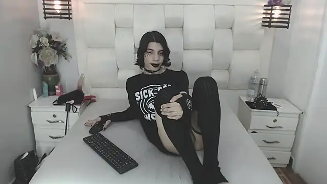 Snapshot of Atley_Dolly chatting on 18, 9, 2025 Atley Dolly online show from 18, 9, 2025