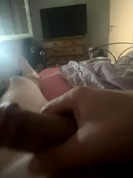 Snapshot of lUKi_ki chatting on 20, 9, 2025 lUKi ki online show from 20, 9, 2025