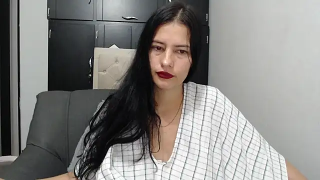 Snapshot of Taliana21 chatting on 27, 4, 2026 Taliana21 online show from 27, 4, 2026