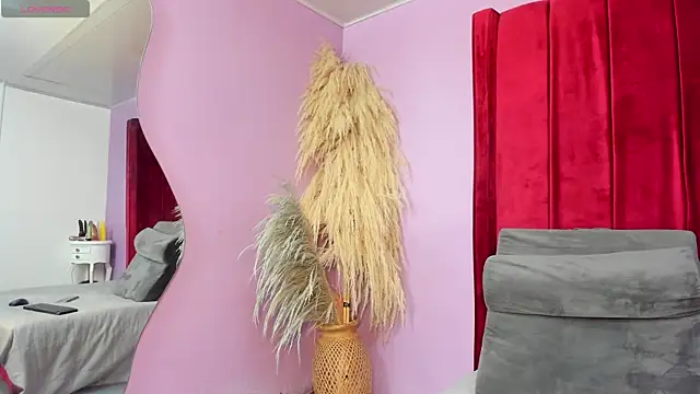 sienna glow online show from 23, 10, 2025