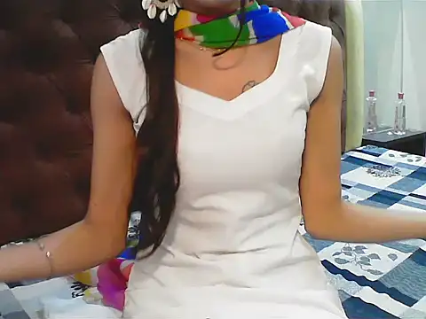 Snapshot of elize__ chatting on 20, 9, 2025 elize   online show from 20, 9, 2025