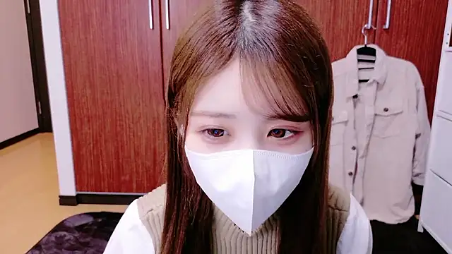 Snapshot of Ema_o0_chan chatting on 11, 10, 2025 Ema o0 chan online show from 11, 10, 2025