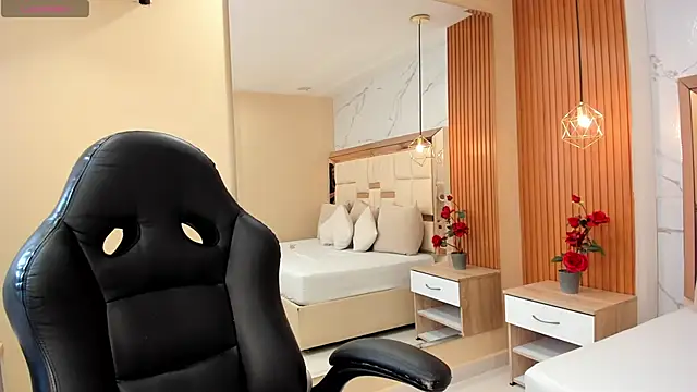 julieta rosee online show from 28, 11, 2025