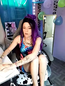 Purple2StayThnxx online show from 27, 9, 2025