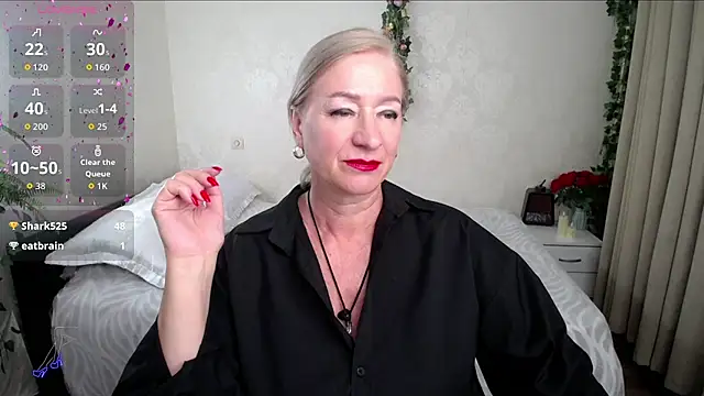 hunters woman online show from 6, 7, 2026