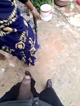 RAYI Queen 3 online show from 2, 2, 2026