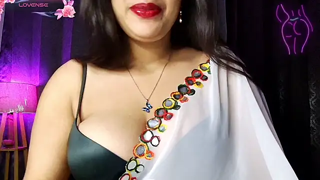 Snapshot of MissNasha chatting on 2, 12, 2025 MissNasha online show from 2, 12, 2025