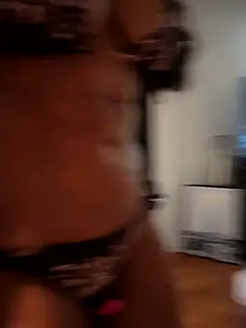 Snapshot of Caramel_Lights chatting on 16, 10, 2025 Caramel Lights online show from 16, 10, 2025