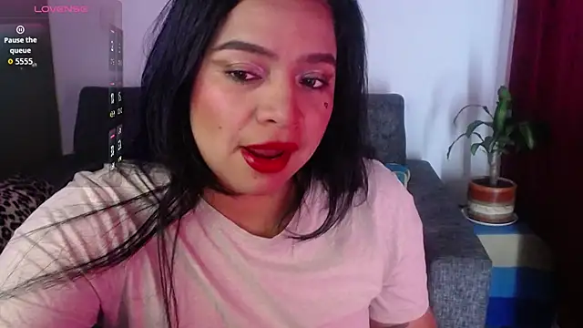 Snapshot of Sara_cute92 chatting on 8, 2, 2026 Sara cute92 online show from 8, 2, 2026