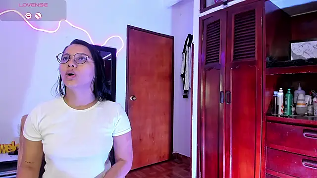 Dilan and Mia online show from 12, 9, 2025