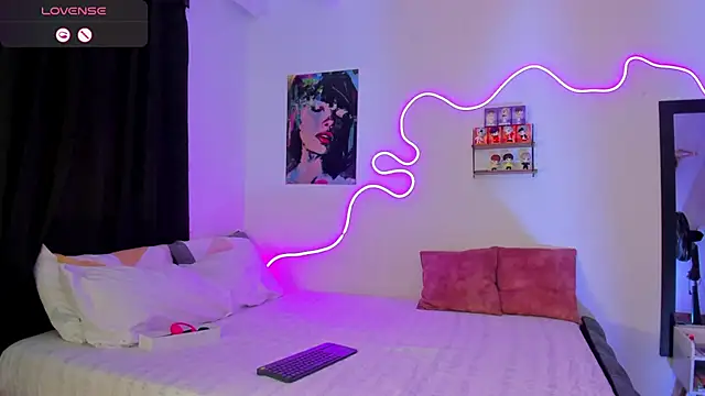 Dilan and Mia online show from 2, 10, 2025