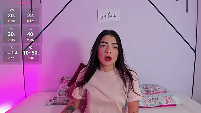 MiahCornell  online show from 16, 12, 2025