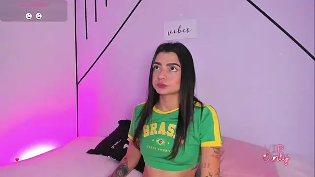 MiahCornell  online show from 4, 2, 2026