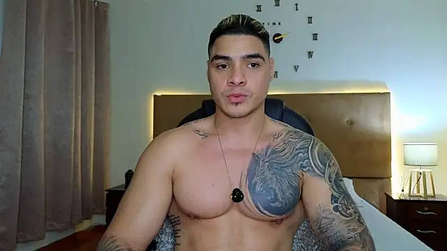 Snapshot of Steven_Velez chatting on 31, 10, 2025 Steven Velez online show from 31, 10, 2025