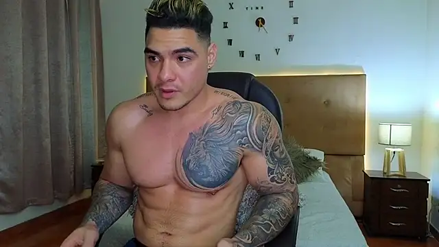 Snapshot of Steven_Velez chatting on 5, 12, 2025 Steven Velez online show from 5, 12, 2025