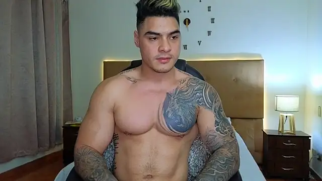 Snapshot of Steven_Velez chatting on 18, 12, 2025 Steven Velez online show from 18, 12, 2025