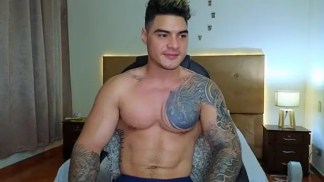 Snapshot of Steven_Velez chatting on 18, 12, 2025 Steven Velez online show from 18, 12, 2025