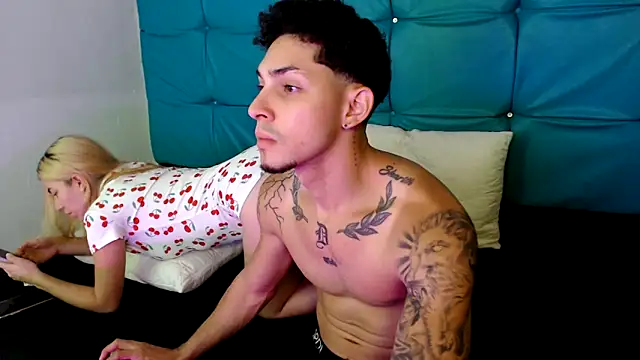 Snapshot of Bunny_Petit chatting on 17, 12, 2025 Bunny Petit online show from 17, 12, 2025