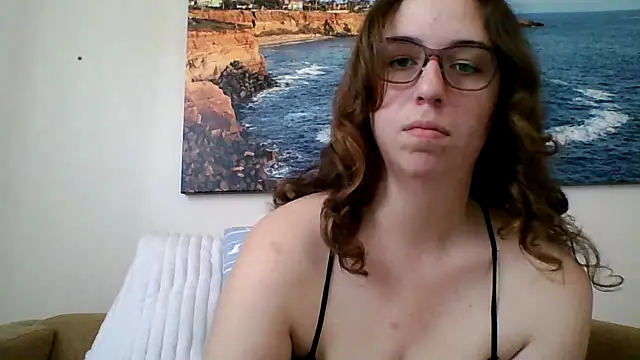 sweetsocalgirl online show from 23, 3, 2026