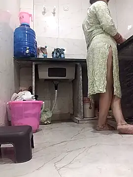 Snapshot of kajal_01raj chatting on 31, 10, 2025 kajal 01raj online show from 31, 10, 2025