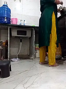 Snapshot of kajal_01raj chatting on 8, 11, 2025 kajal 01raj online show from 8, 11, 2025