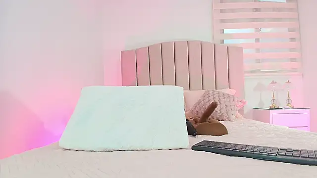 cataleya ebony  online show from 30, 10, 2025