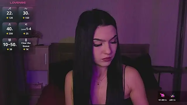 Snapshot of kara_liffe chatting on 14, 10, 2025 kara liffe online show from 14, 10, 2025