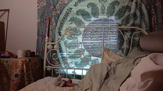 g0lden are0las89 online show from 10, 9, 2025