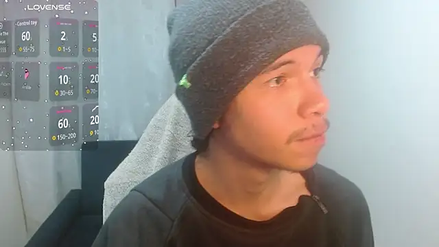 Xoxo Smiles online show from 23, 4, 2026