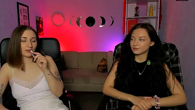 eva smiith  online show from 22, 5, 2026